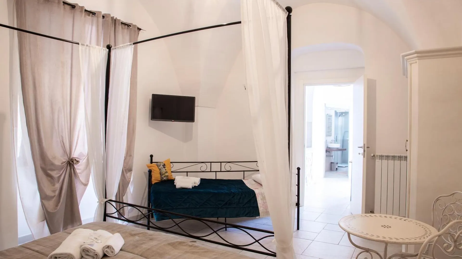 Dimora Guerrieri Hotel Brindisi Italy